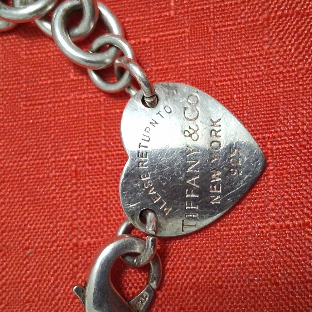 TIFFANY & CO. HEART TOGGLE NECKLACE - Picture 3 of 13